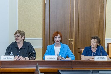Союз женщин России укрепляет связи